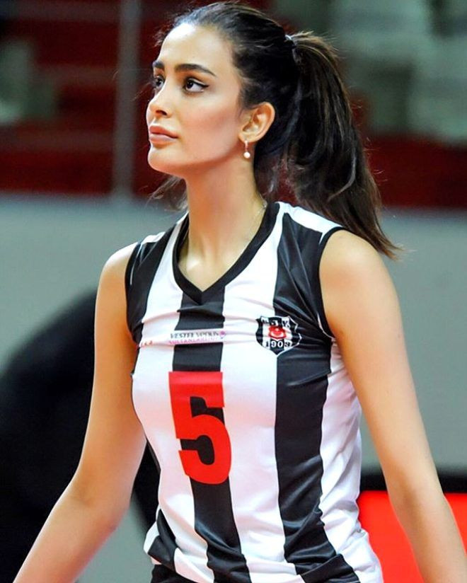 Güzel voleybolcu Yağmur Mislina Kılıç estetik harikası çıktı! Eski fotoğrafları ele verdi - Sayfa 2