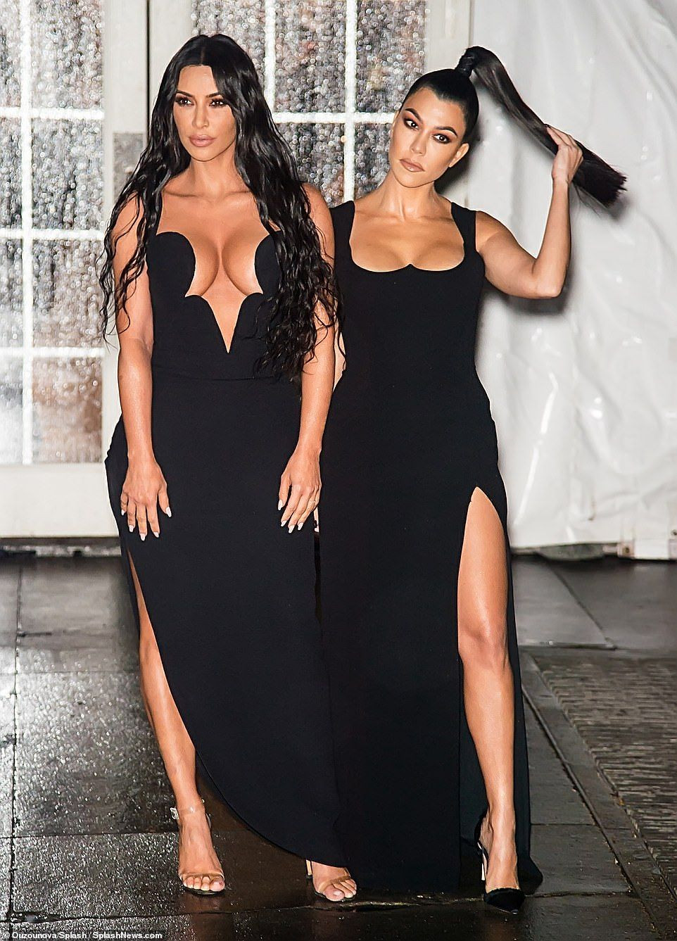 Kim Kardashian ve kardeşi Kourtney cevizli sucuğa benzetildi! - Sayfa 10