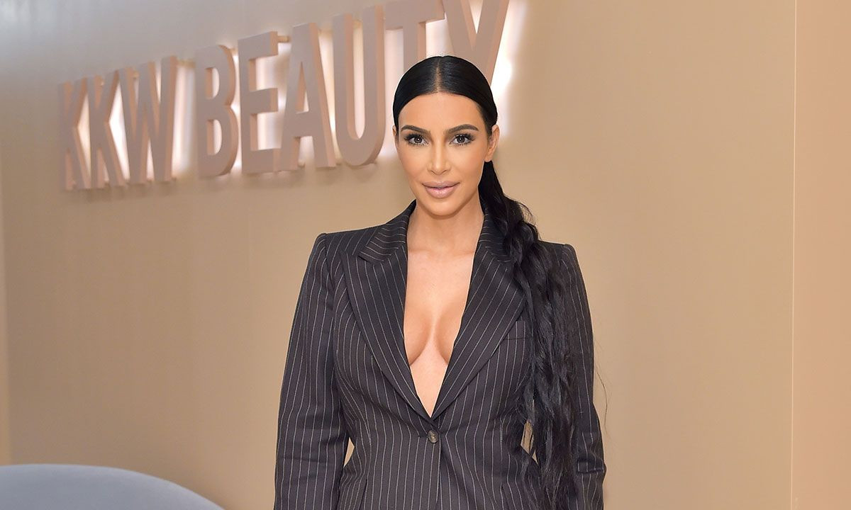 Kim Kardashian ve kardeşi Kourtney cevizli sucuğa benzetildi! - Sayfa 11