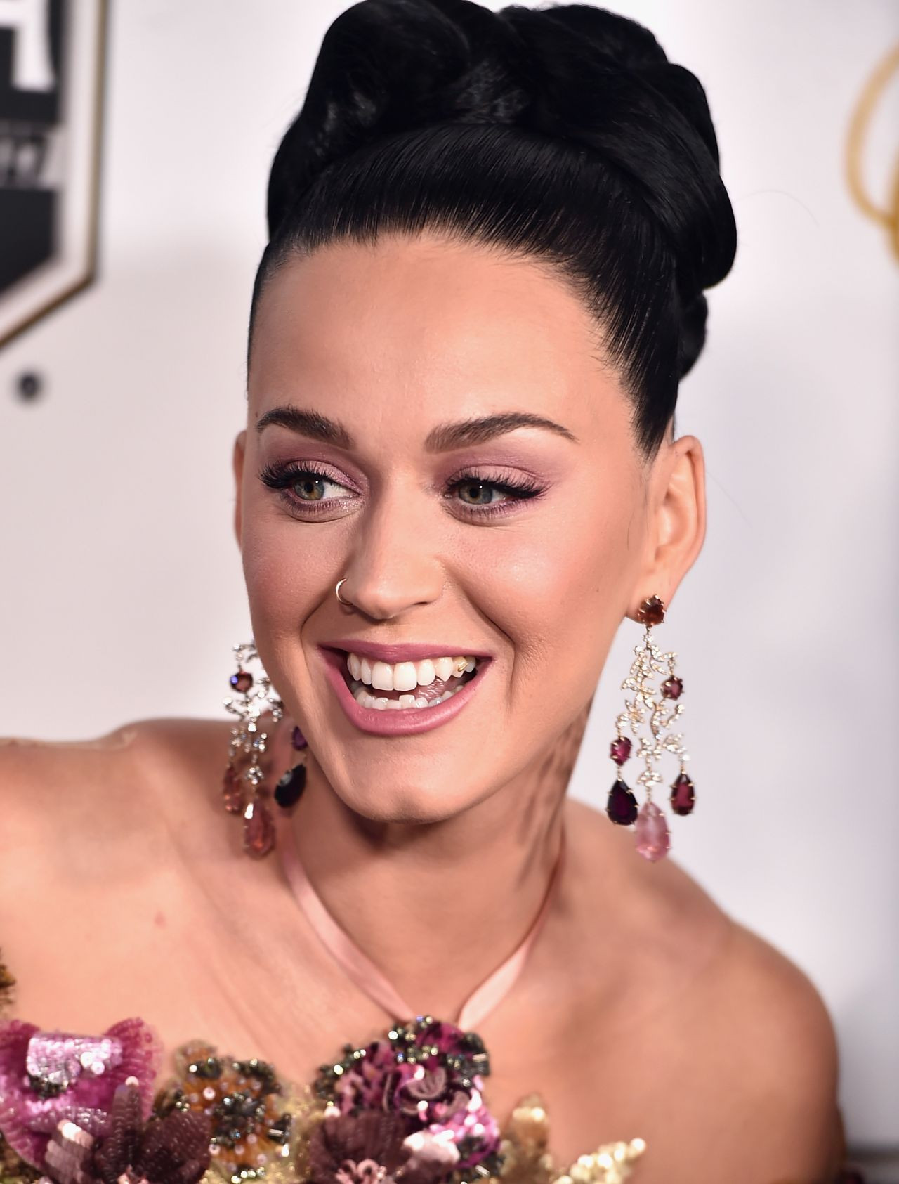 Katy Perry hamile olduğunu açıkladı - Sayfa 9