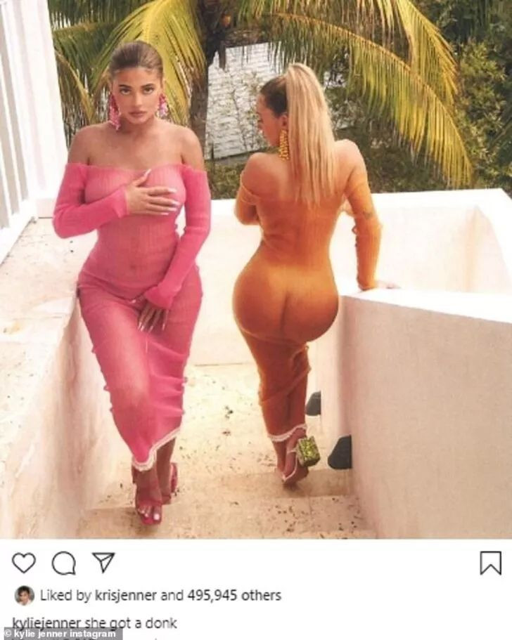 Kylie Jenner tatil için paraya kıydı! Pozları olay oldu - Sayfa 4