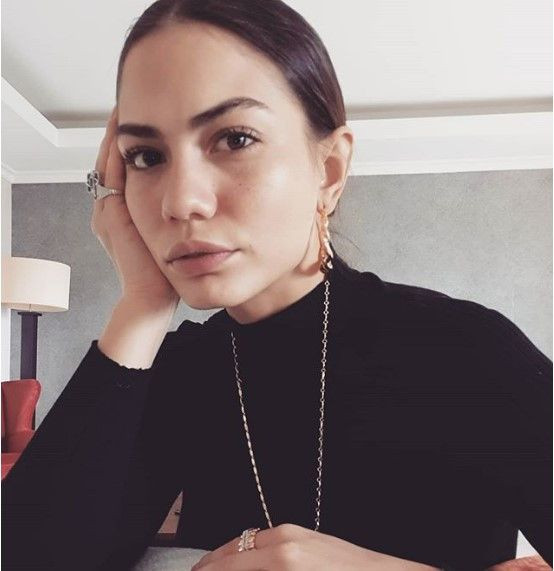 Demet Özdemir öyle bir gaf yaptı ki dalga konusu oldu - Sayfa 3