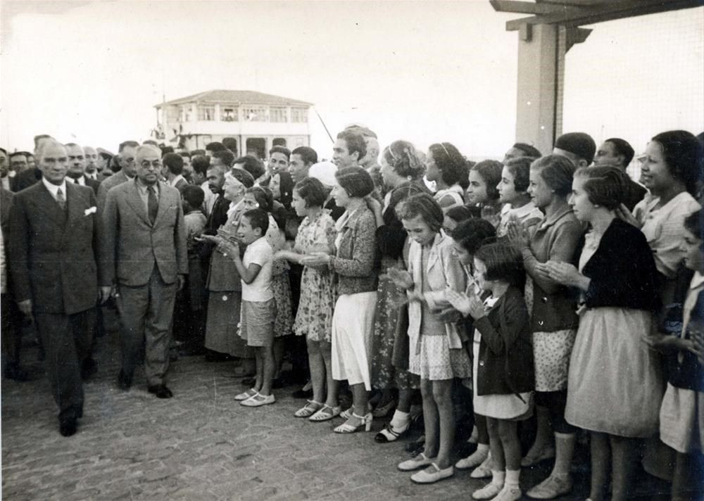 Atatürk'ün arşivlerden çıkan son fotoğrafları 23 Nisan'a özel yayınlandı - Sayfa 12