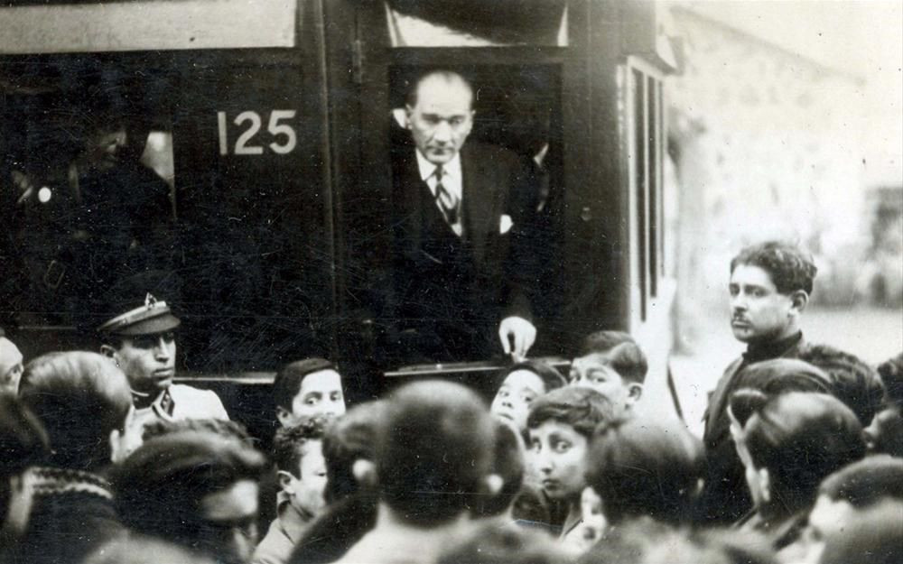 Atatürk'ün arşivlerden çıkan son fotoğrafları 23 Nisan'a özel yayınlandı - Sayfa 29