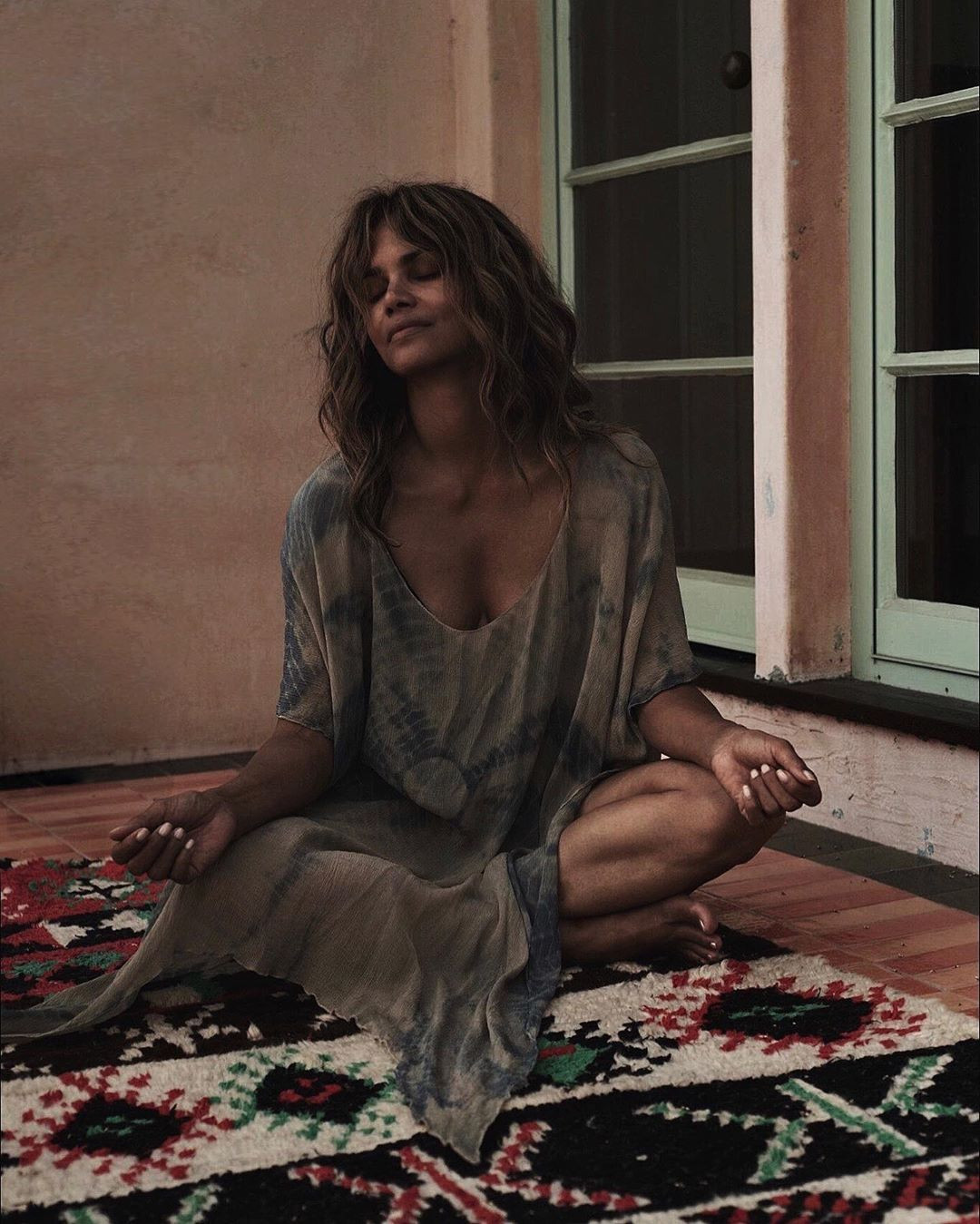 Halle Berry olay itiraf: Seksi olmam gerekiyordu ama az kalsın... - Sayfa 10