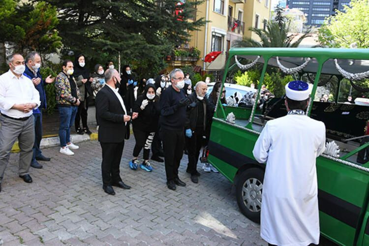 Nur Yerlitaş son yolculuğuna uğurlandı! Vasiyeti yerine getirildi... - Sayfa 2