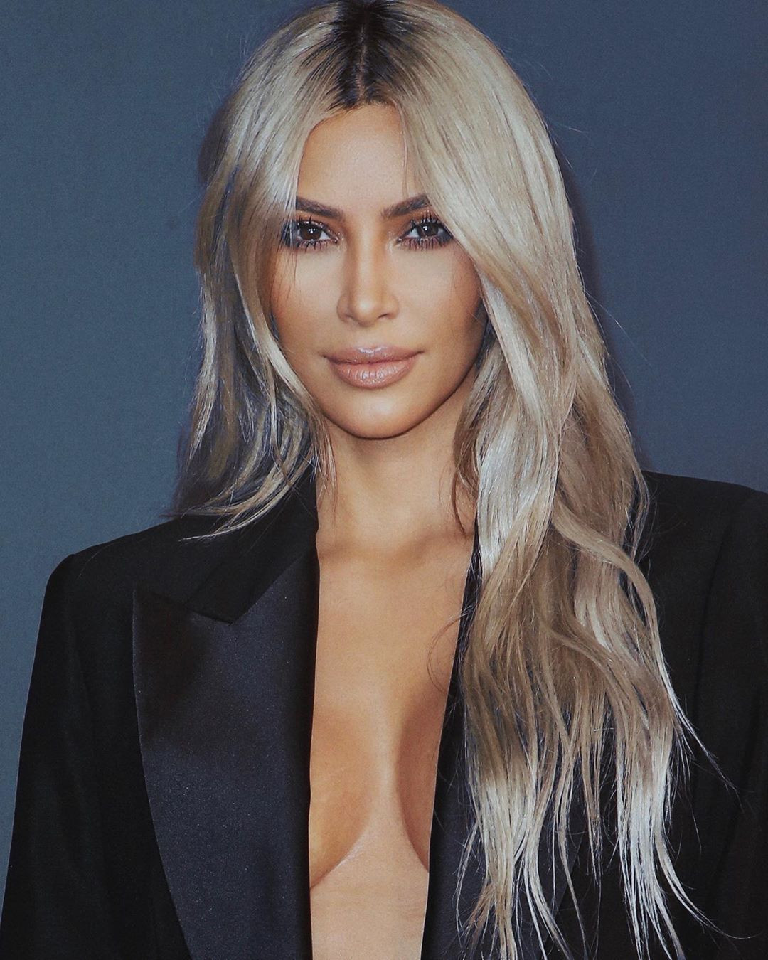 Kim Kardashian'dan mayolu paylaşım! - Sayfa 14