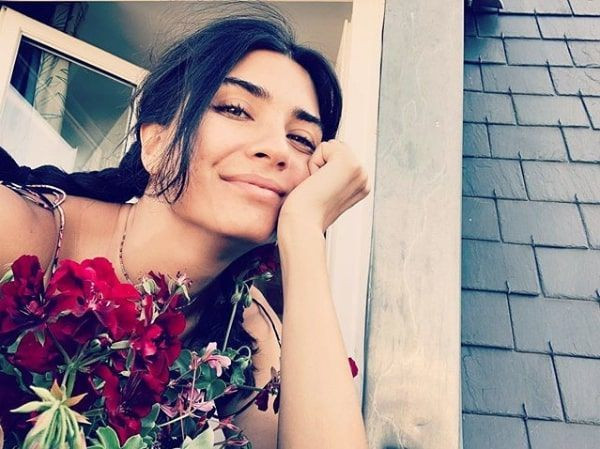 Tuba Büyüküstün'ün tabloları rekor kırıyor! Ferzan Özpetek için de yaptı! - Sayfa 8