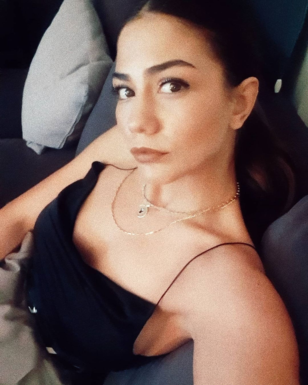 Demet Özdemir'in bikinili pozuna beğeni yağdı! - Sayfa 2