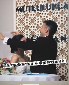 Oyuncu Mert Turak ile Birgül Kurtçu evlendi - Sayfa 6