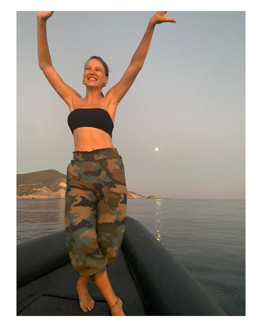 Serenay Sarıkaya'dan ayna karşısında pozlar! - Sayfa 19