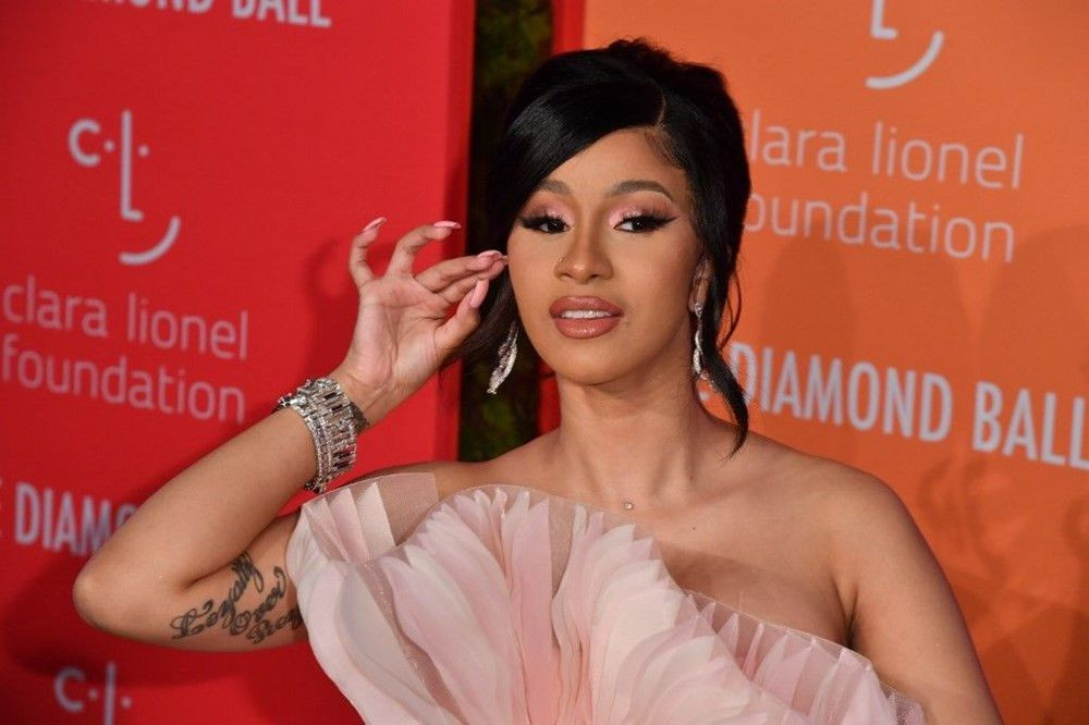 Cardi B şimdi de Kösem Sultan'ı izliyor: Hürrem olsa şimdiye hepsinin kellesini almıştı - Sayfa 1