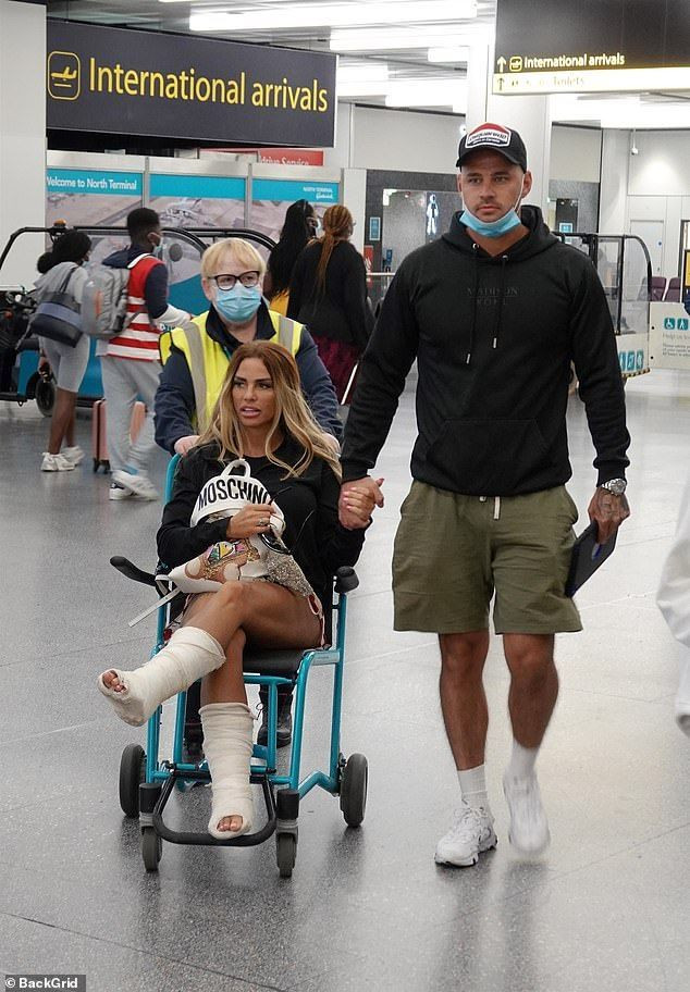 Türkiye’de tatildeyken iki ayağı da kırılmıştı… Katie Price ülkesine böyle döndü! - Sayfa 2