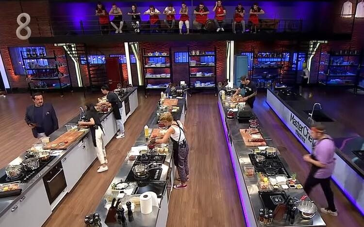 MasterChef Türkiye'de sinirler gerildi! Özgül'ün gözyaşları... - Sayfa 8