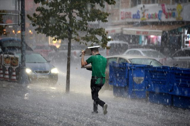 İstanbul’u dolu vurdu! Cevizden büyük… - Sayfa 4