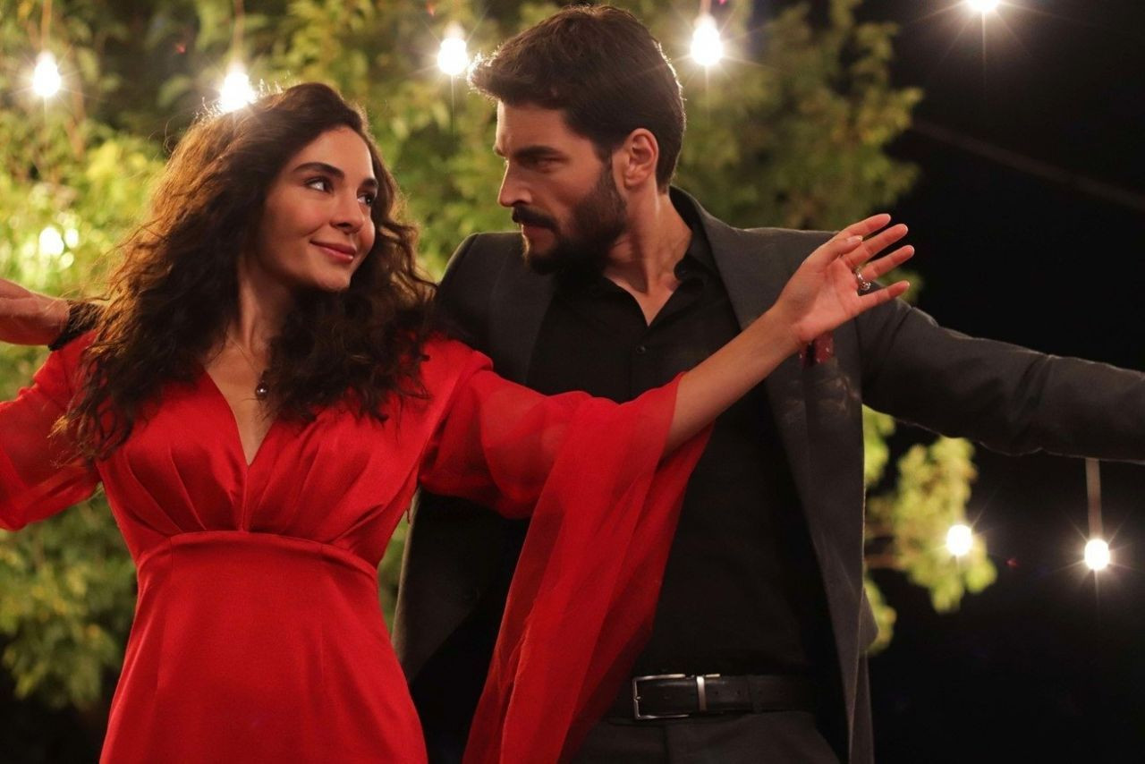 Hercai'den bir ayrılık haberi daha! - Sayfa 10