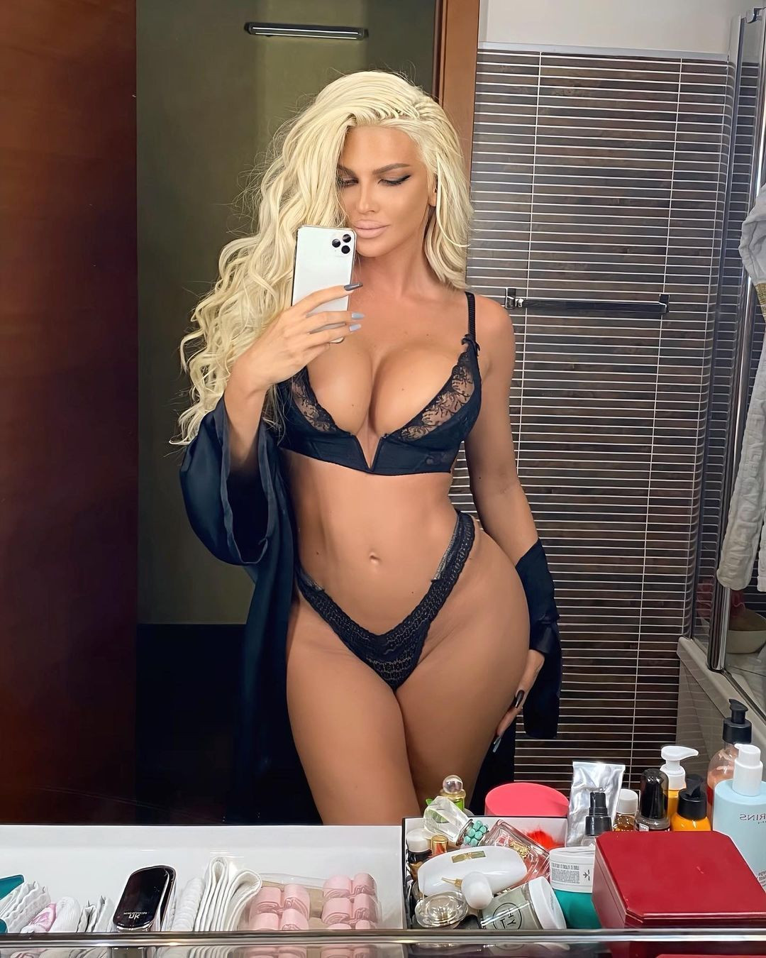 Jelena Karleusa'dan olay paylaşım! Kar üzerinde... - Sayfa 7