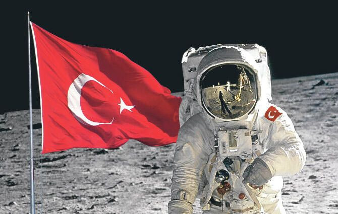 Meğer Türkler çoktan uzaya gitmiş! İşte Yeşilçam'a damga vuran yerli uzay filmleri - Sayfa 1