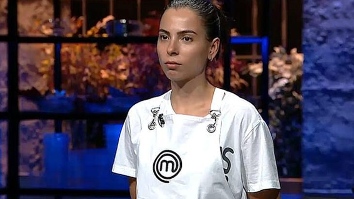 MasterChef Ebru'nun yeni tarzı görenleri şaşırttı - Sayfa 2