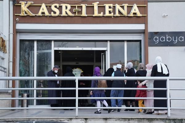 Bakanlığın tedbirleri hiçe sayıldı! Cübbeli Ahmet'ten kızına büyük düğün - Sayfa 13