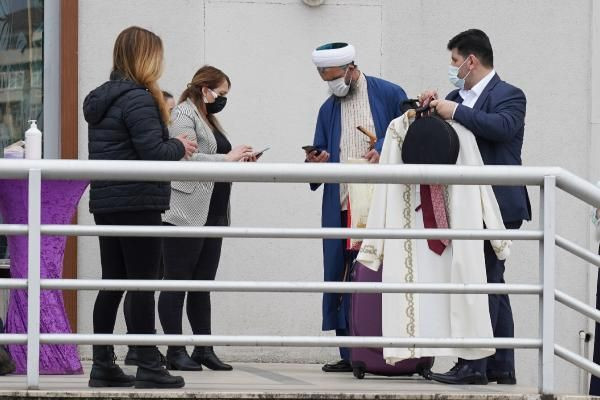 Bakanlığın tedbirleri hiçe sayıldı! Cübbeli Ahmet'ten kızına büyük düğün - Sayfa 8