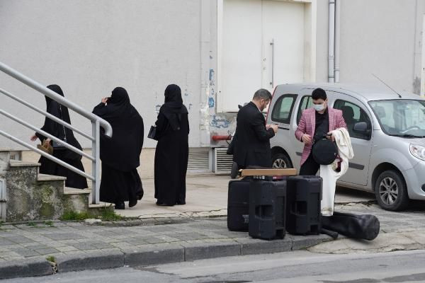 Bakanlığın tedbirleri hiçe sayıldı! Cübbeli Ahmet'ten kızına büyük düğün - Sayfa 17