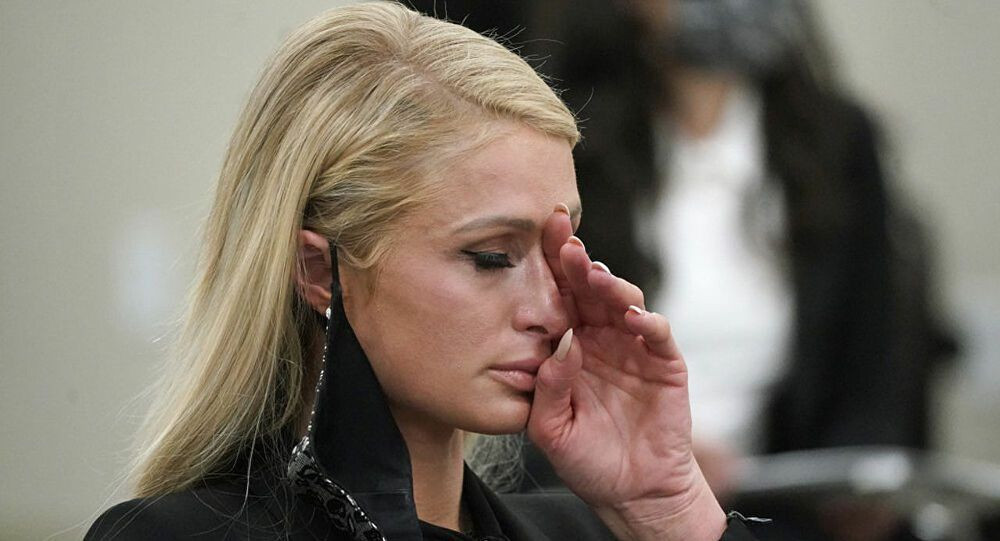 Paris Hilton yıllar sonra itiraf etti! 'Yatılı okulda istismara uğradım!' - Sayfa 4