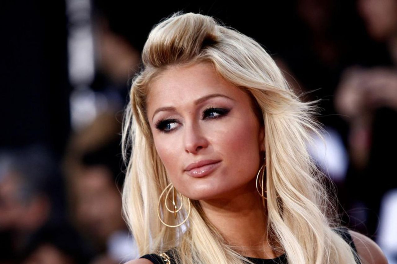 Paris Hilton yıllar sonra itiraf etti! 'Yatılı okulda istismara uğradım!' - Sayfa 1