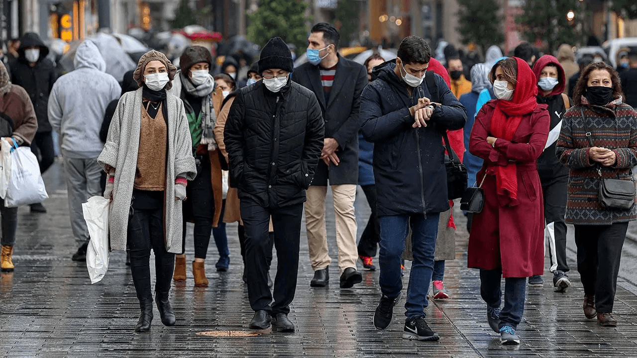 Tatil planları yapanlara kötü haber! Bilim Kurulu üyesi sinyali verdi - Sayfa 11