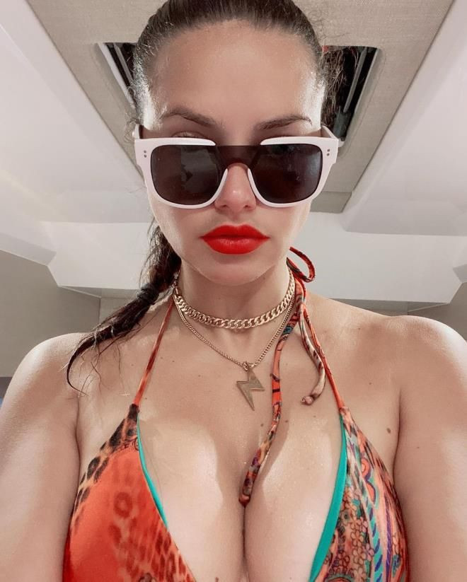 Adriana Lima'dan gizemli paylaşım! Yeni bir aşka yelken açtı! - Sayfa 11