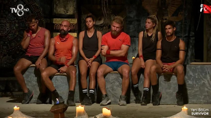 Survivor'da şoke eden diskalifiye! Yarışmacılar gözyaşlarına boğuldu - Sayfa 3