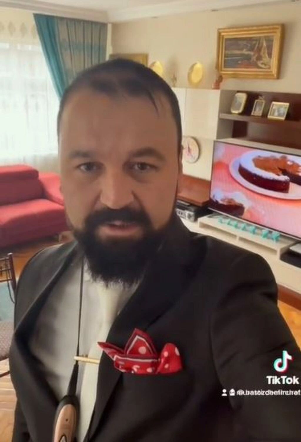 Papağana işkence videosuyla tepki çekmişti! MasterChef Murat'ın yeni imajı olay oldu - Sayfa 2