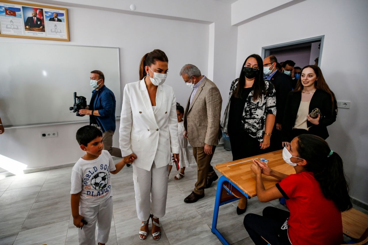 Ebru Yaşar Gülseven Ortaokulu açıldı: 'Mutluluğumuz tarif edilemez' - Sayfa 17