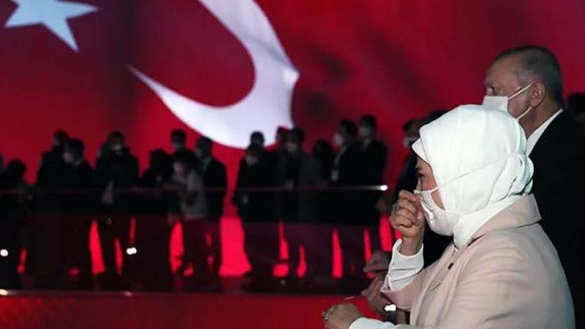 Demokrasi Müzesi'nde duygu dolu anlar! Erdoğan çifti gözyaşlarına hâkim olamadı - Sayfa 5