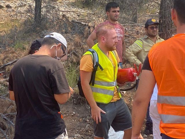 Oyuncu Furkan Kızılay Muğla'da yangın söndürme çalışmalarına destek verdi - Sayfa 7