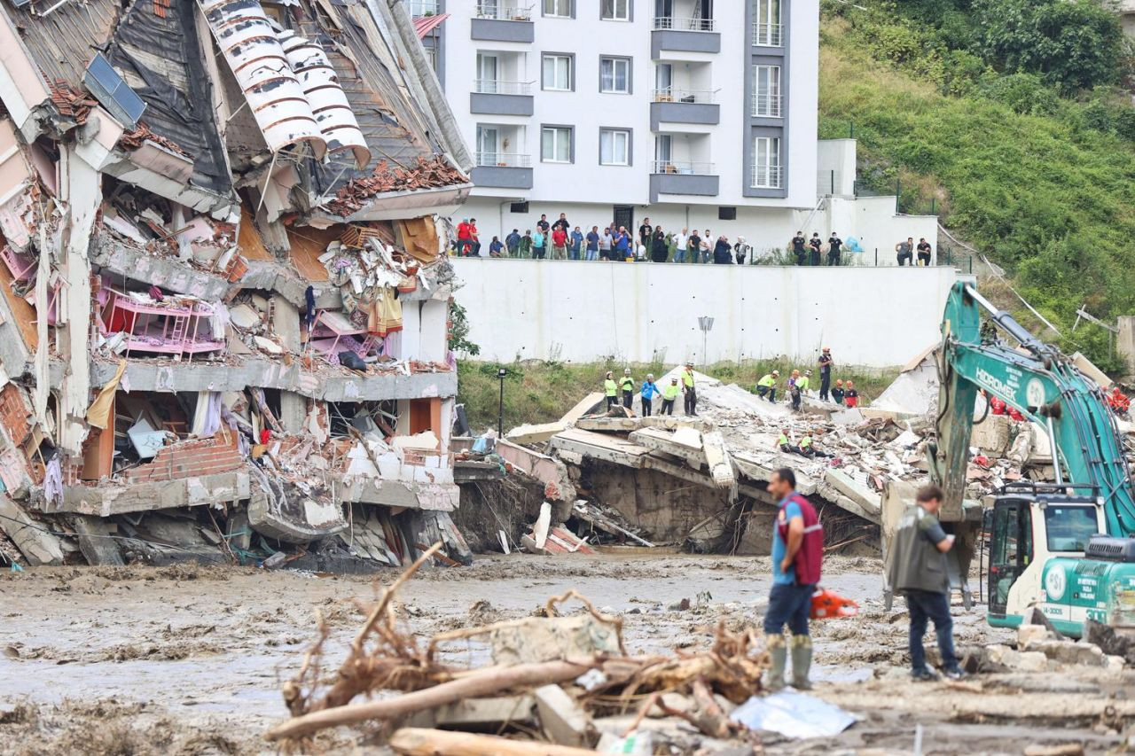 Sel felaketini yaşayan Kastamonu ve Sinop uzaydan görüntülendi - Sayfa 1