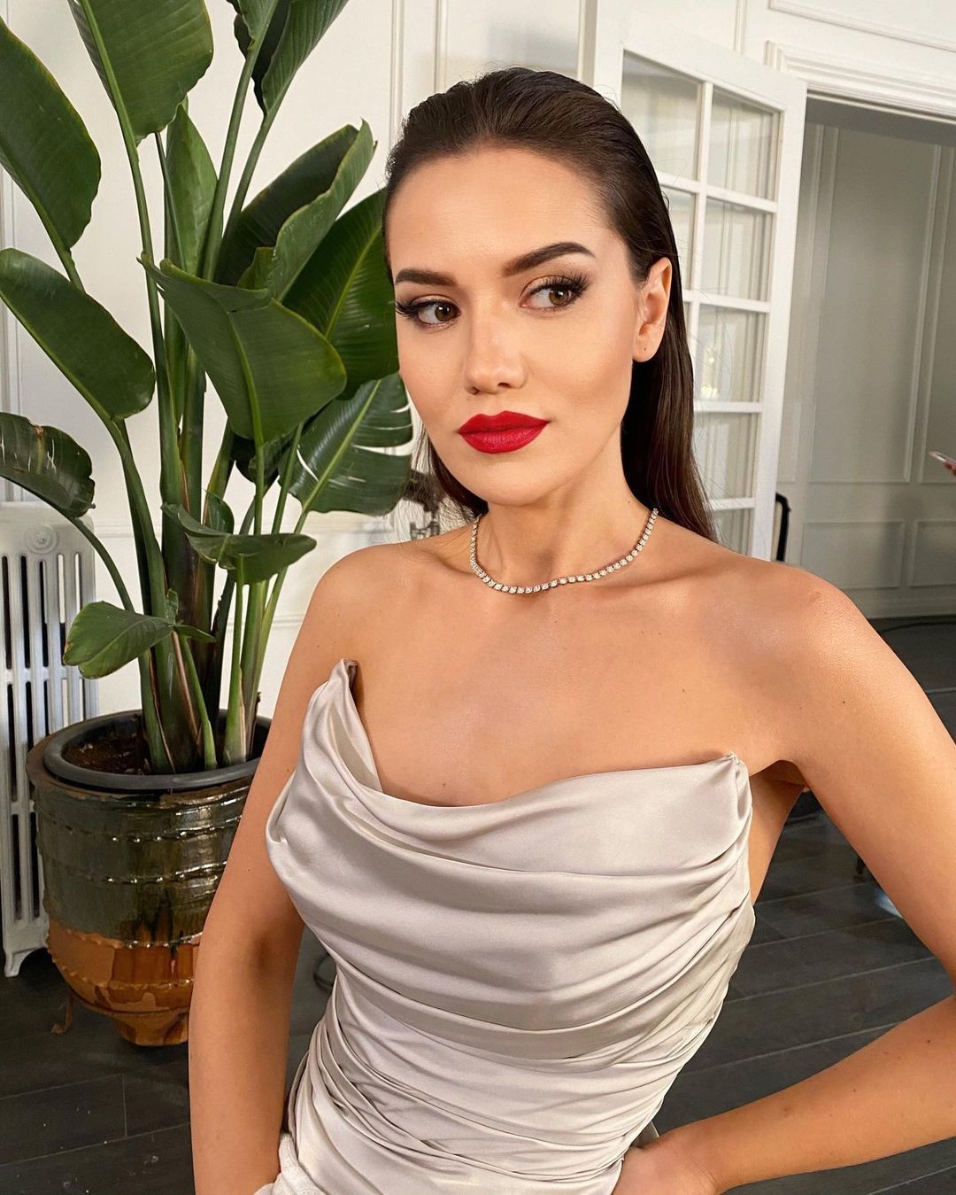 Fahriye Evcen'in mayolu paylaşımına beğeni yağdı - Sayfa 2