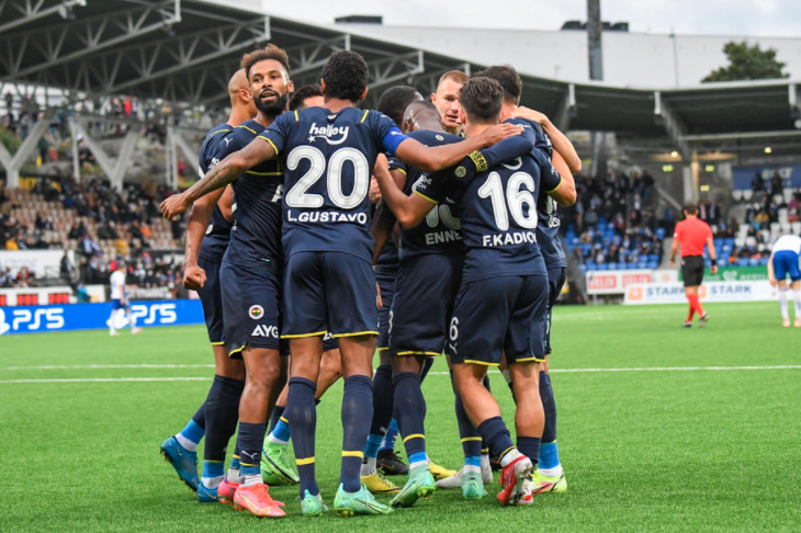 Fenerbahçe Helsinki'de gol oldu yağdı! Valencia'dan hat-trick - Sayfa 1