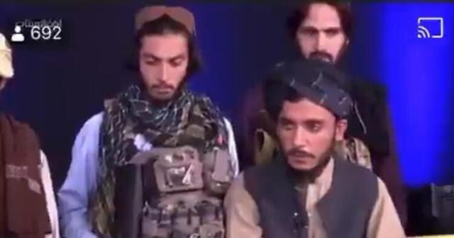 Afganistan televizyonunda tarihi anlar: Taliban elinde silahla yayına çıktı - Sayfa 1