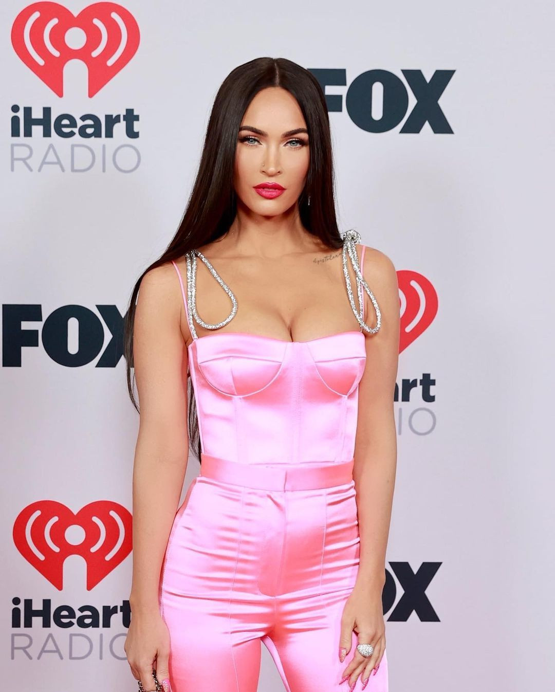 Megan Fox, genç sevgilisiyle kaçamak yaptı: Bu masanın dili olsa da... - Sayfa 5