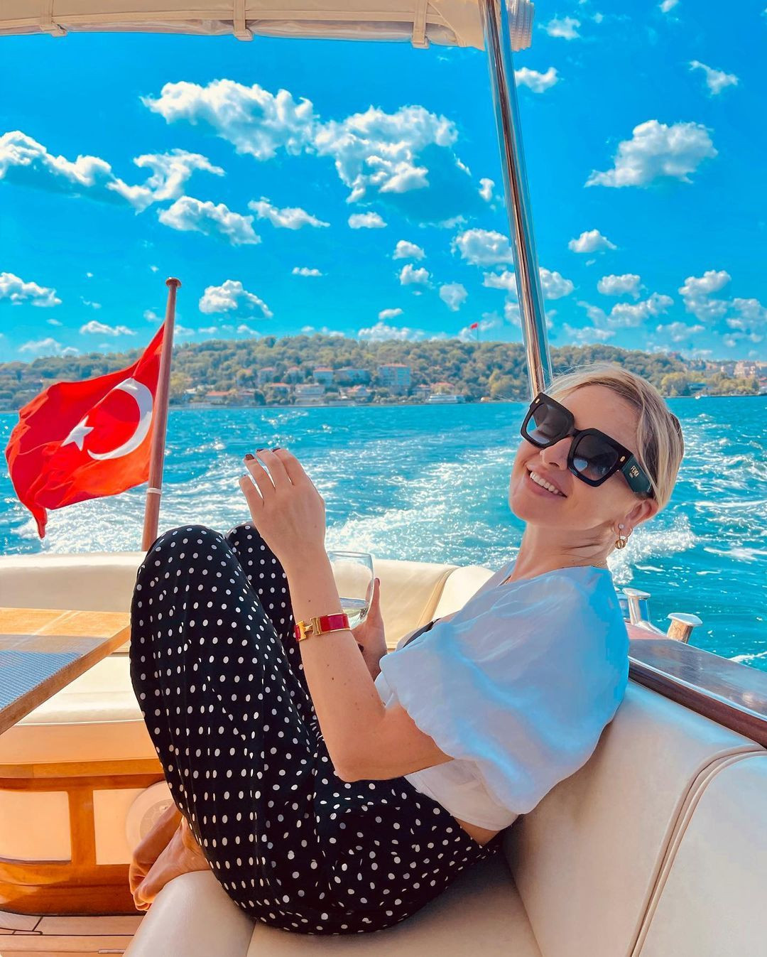 Hadise’nin tekne pozlarına beğeni yağdı! - Sayfa 6