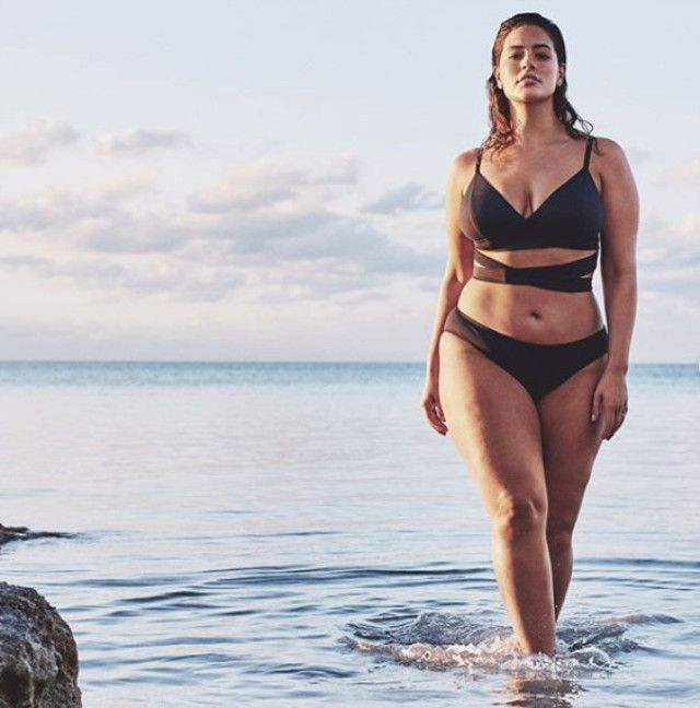 Ashley Graham sınırları aştı! Yatakta iç çamaşırsız poz - Sayfa 12