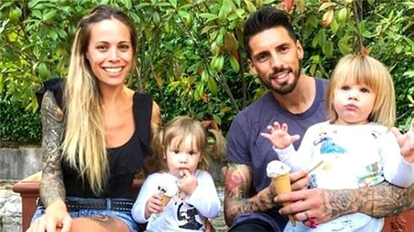 Melisa Döngel, Fenerbahçeli Jose Sosa ile yasak aşk mı yaşıyor? - Sayfa 2