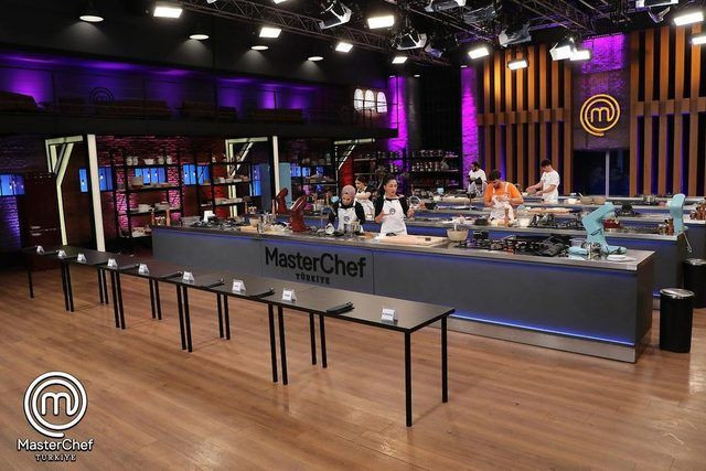 İddialı yarışmacı MasterChef’e veda etti! Ünlü şefler teselli etti... - Sayfa 8