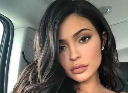 Hamileliği Kylie Jenner'ı durdurmadı! Çırılçıplak kamera karşısına geçti - Sayfa 48