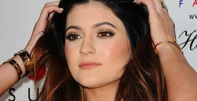 Hamileliği Kylie Jenner'ı durdurmadı! Çırılçıplak kamera karşısına geçti - Sayfa 22