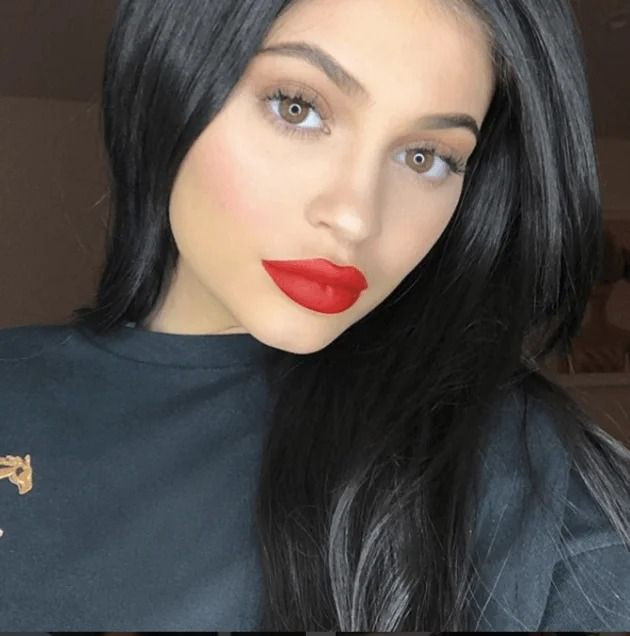 Hamileliği Kylie Jenner'ı durdurmadı! Çırılçıplak kamera karşısına geçti - Sayfa 17