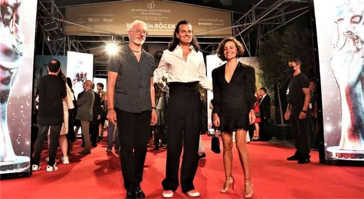 58. Antalya Altın Portakal Film Festivali’nde kırmızı halıda şıklık yarışı - Sayfa 1