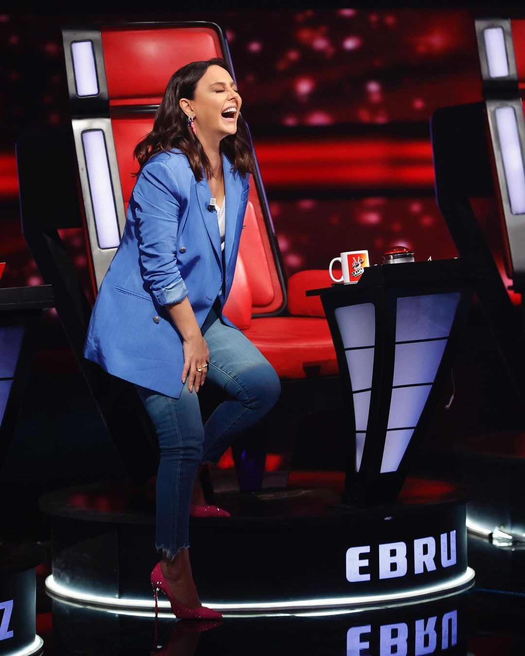 Ebru Gündeş’ten çok konuşulacak paylaşım! Hadise’ye gönderme mi yaptı? - Sayfa 8