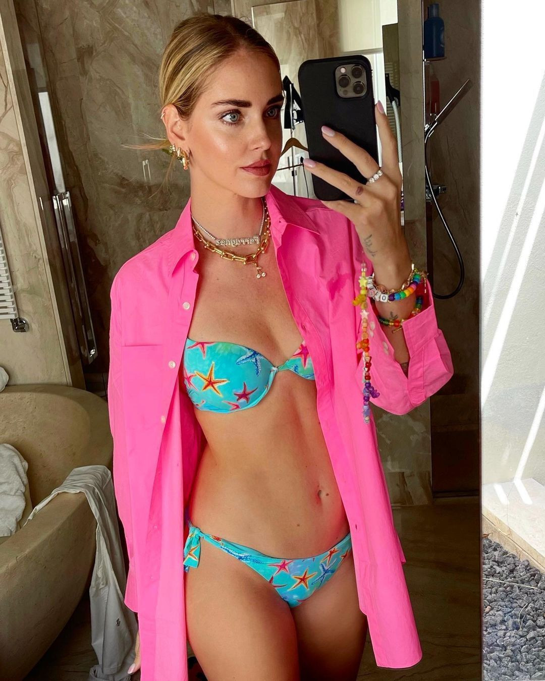 İtalyan model Chiara Ferragni'den cesur pozlar! "Ben havalı bir anneyim" - Sayfa 18